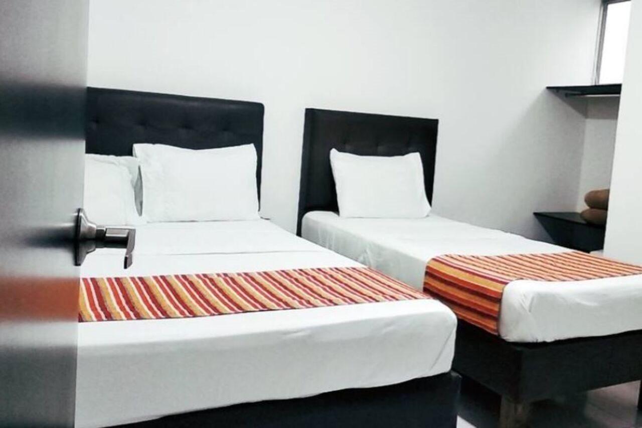 Ayenda 9-25 Otel Pereira Dış mekan fotoğraf