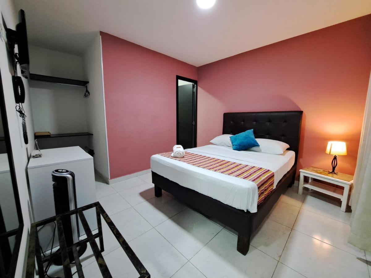 Ayenda 9-25 Otel Pereira Dış mekan fotoğraf